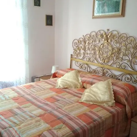 B&B Samy *